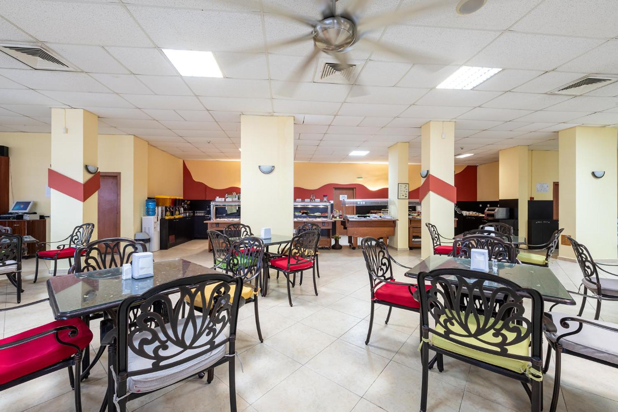 Flamingo Beach Hotel Pantai Sunny Bagian luar foto