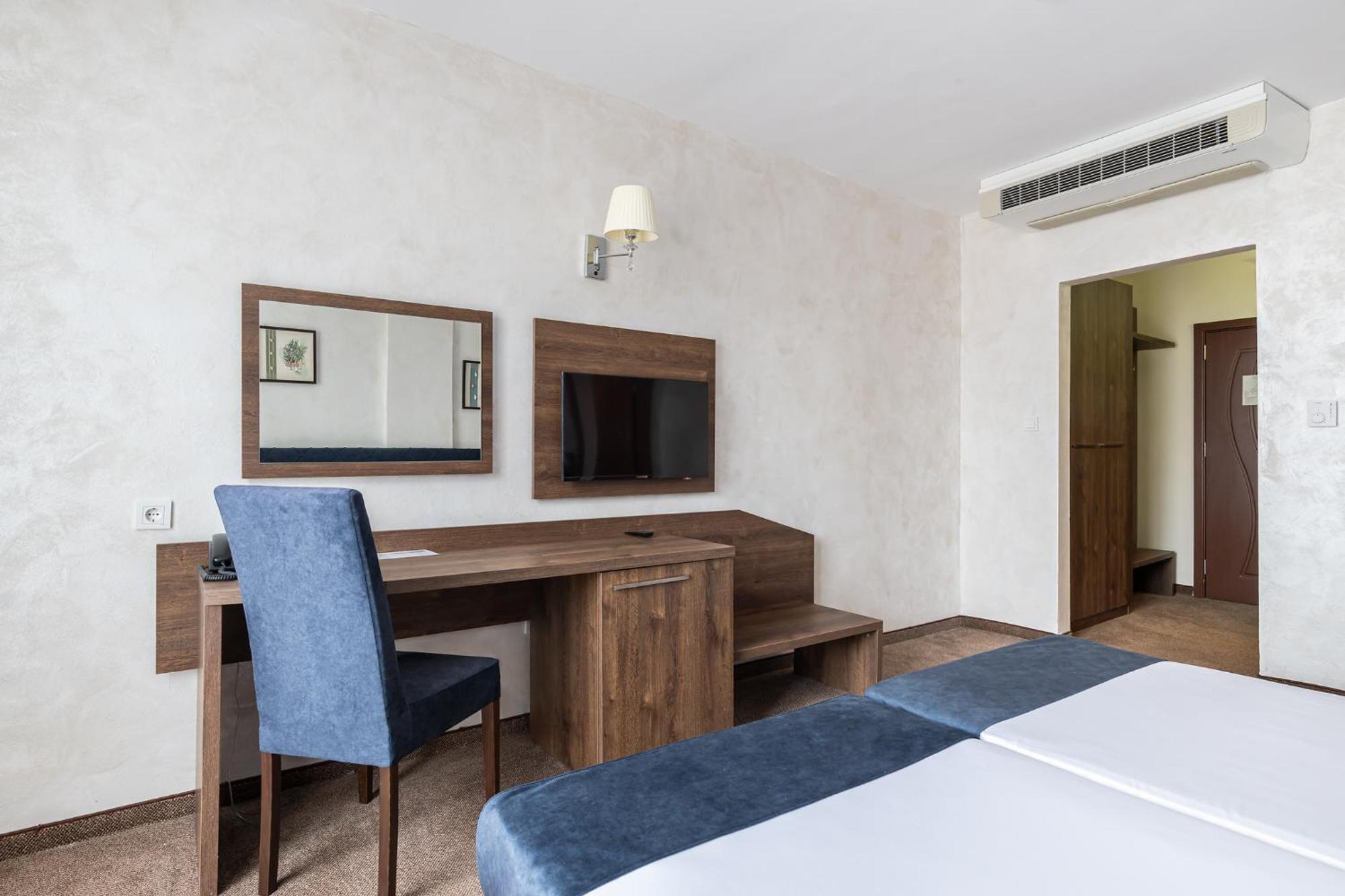 Flamingo Beach Hotel Pantai Sunny Bagian luar foto
