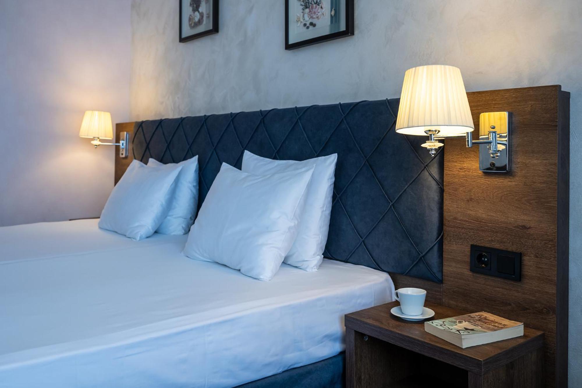 Flamingo Beach Hotel Pantai Sunny Bagian luar foto